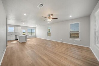 717 Taliaferro Trl in Springtown, TX - Building Photo - Building Photo