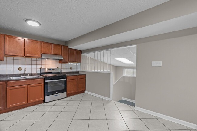 property at 10518 Gretna Cir