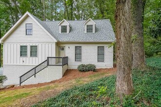 317 E Claiborne Ct in Marietta, GA - Building Photo - Building Photo
