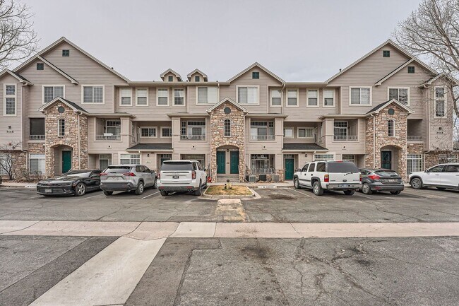 9468 E Florida Ave in Denver, CO - Building Photo - Building Photo