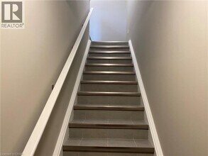 4 Wheat Ln. in Kitchener, ON - Building Photo - Building Photo