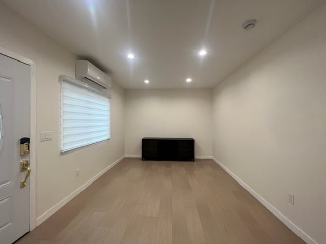 11015 Irma Ave, Unit 11017 in Tujunga, CA - Building Photo - Building Photo