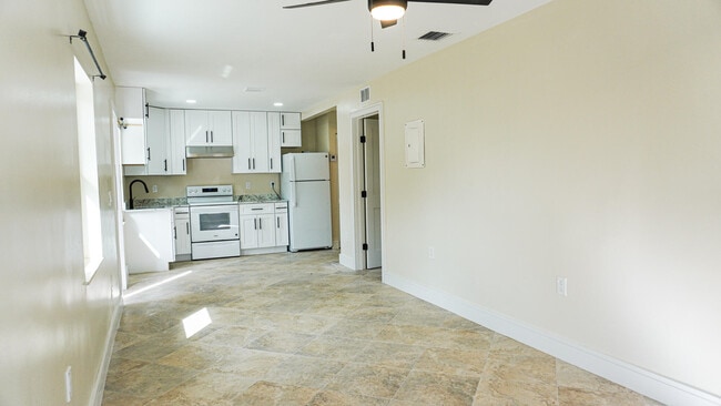 1502 Ave I in Fort Pierce, FL - Building Photo - Building Photo