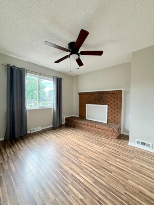 1601 27th Ave in Greeley, CO - Building Photo