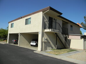 748 E Joan D Arc Ave, Unit 748 in Phoenix, AZ - Building Photo - Building Photo