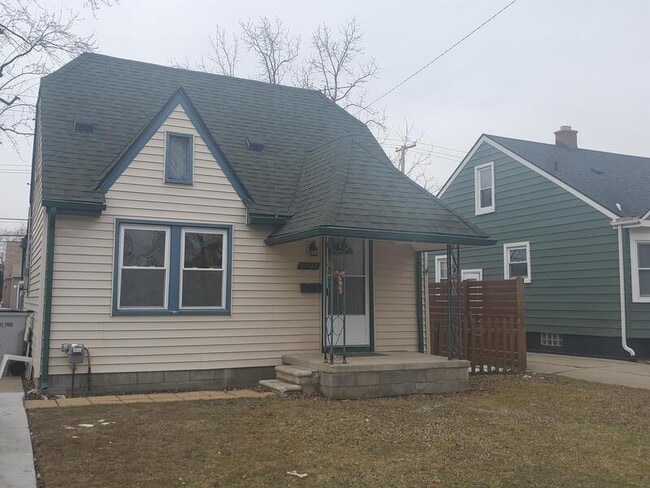 property at 23337 Reynolds Ave
