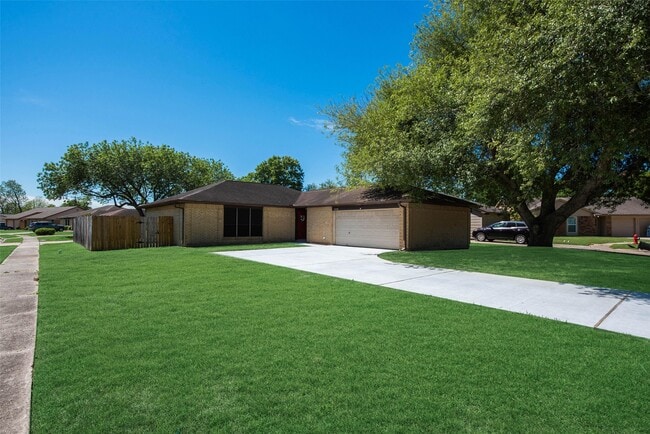 property at 2779 Forest Point Dr