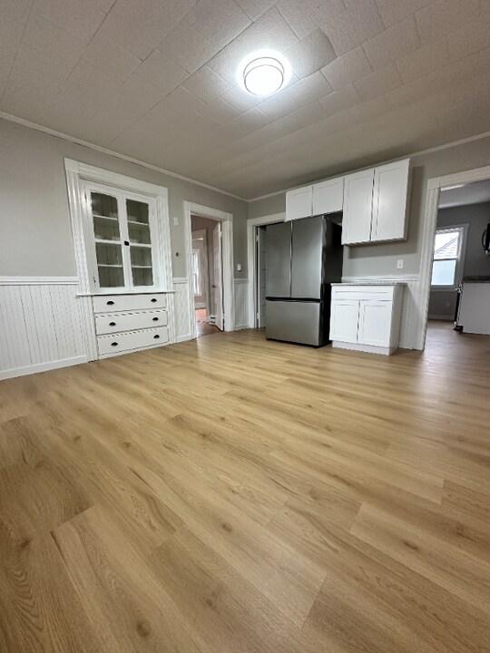 84 Exeter Ave in Manchester, NH - Building Photo