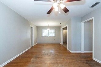 4212 42nd St in Lubbock, TX - Building Photo - Building Photo