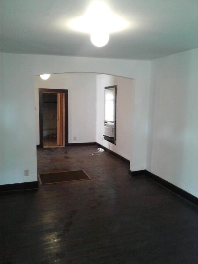 property at 2853 W Olive St