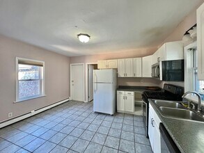 18 Garland Ave in Malden, MA - Building Photo - Building Photo