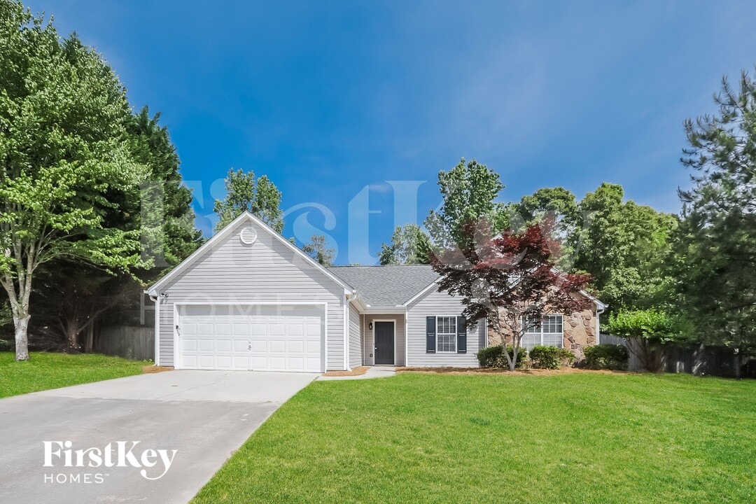 3140 Victoria Rdg Ct in Loganville, GA - Building Photo