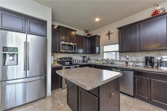 1800 Potrillo Ln in Fort Worth, TX - Building Photo - Building Photo