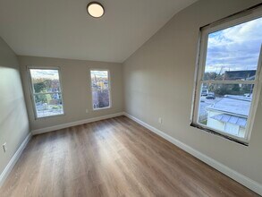 3 E Overlea Ave, Unit 3 in Baltimore, MD - Foto de edificio - Building Photo