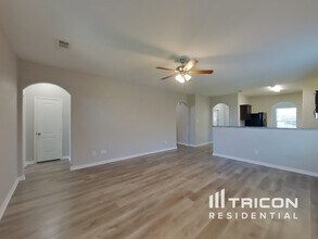 215 Kennedy Dr in Venus, TX - Building Photo - Building Photo
