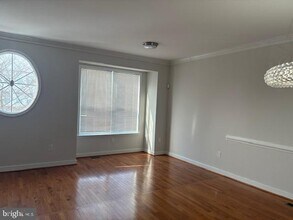 12947 Taxi Dr in Woodbridge, VA - Building Photo - Building Photo