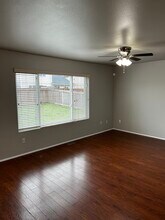 9982 Greenleaf Loop SE in Yelm, WA - Building Photo - Building Photo