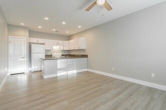 1701 S Dandelion St, Unit 3 in Pahrump, NV - Building Photo - Building Photo