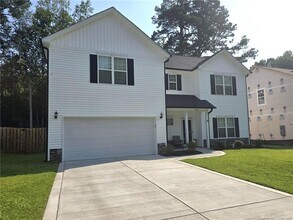 7018 Summerlin Dr in Fayetteville, NC - Building Photo - Building Photo