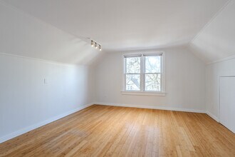 3139 N Oakley Ave in Chicago, IL - Building Photo - Building Photo