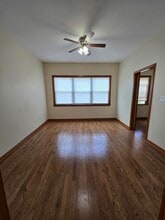 10653 S Mackinaw Ave in Chicago, IL - Building Photo - Building Photo