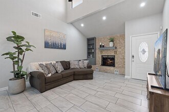 1002 Parkside Cir in Round Rock, TX - Building Photo - Building Photo