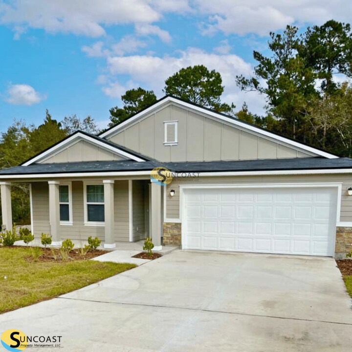 8677 Kaye Ln in Jacksonville, FL - Foto de edificio