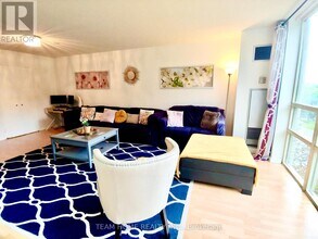 205 Wynford Dr in Toronto, ON - Building Photo - Building Photo