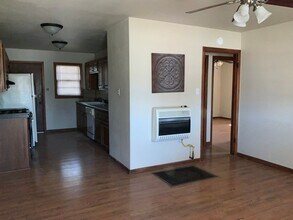 609 16th St-Unit -1 in Canyon, TX - Foto de edificio - Building Photo