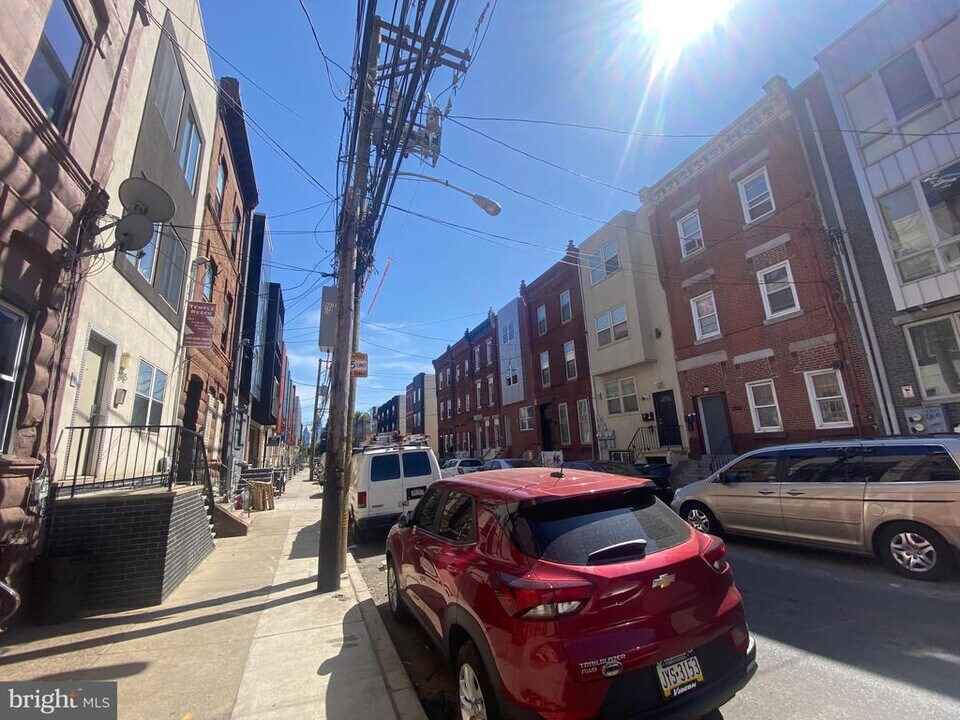 1849 N 17th St in Philadelphia, PA - Building Photo