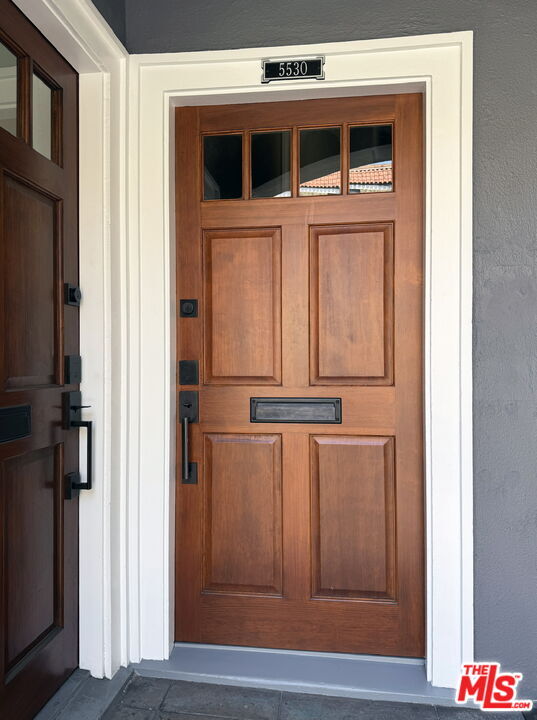 property at 5530 Franklin Ave