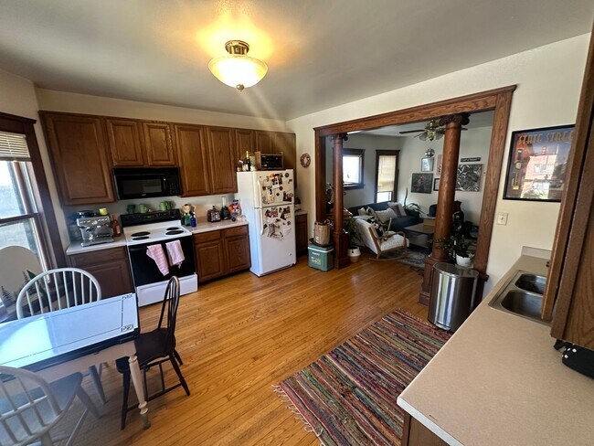 property at 639 E Johnson St