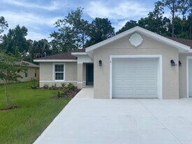 27 Pony Ln in Palm Coast, FL - Building Photo
