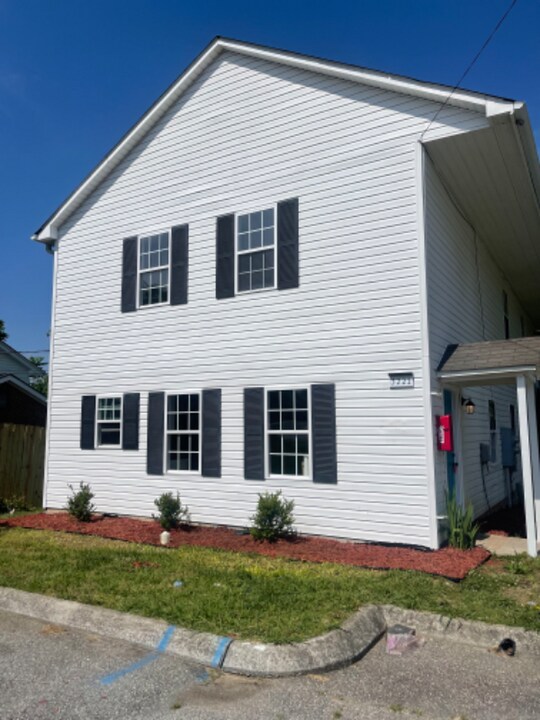 3223 Summit Ave in Greensboro, NC - Building Photo