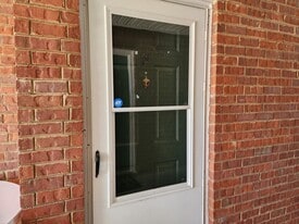 527 3rd Loop Rd in Florence, SC - Building Photo