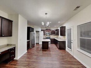 1386 Key Manor Ln, Unit 2 in Lawrenceville, GA - Building Photo - Building Photo