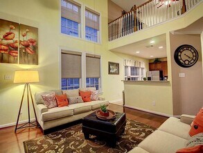 1246 Glenwood Canyon Ln in Houston, TX - Building Photo - Building Photo