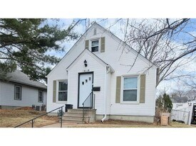 1618 Beech St in St. Paul, MN - Building Photo