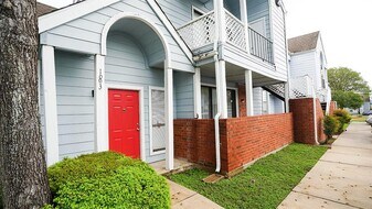 14550 Fonmeadow Dr in Houston, TX - Building Photo