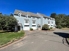 49 Overshot Dr in Glastonbury, CT - Building Photo - Building Photo