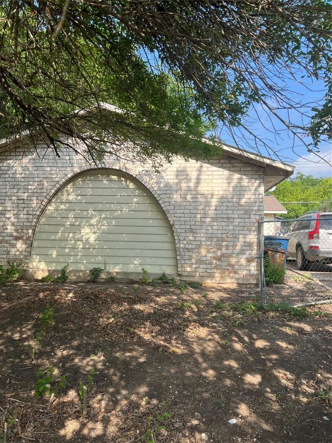 property at 5402 Ponciana Dr