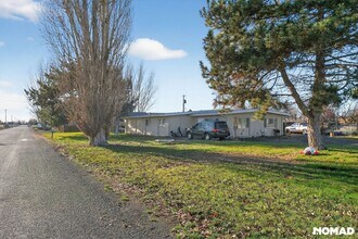 7733 McDougal Ave NE in Moses Lake, WA - Building Photo - Building Photo