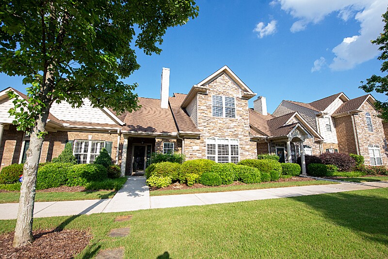 1087 NW Binding Branch in Huntsville, AL - Foto de edificio