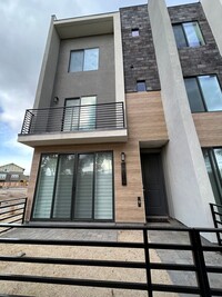 2618 Owl Rock Ln in Reno, NV - Foto de edificio - Building Photo