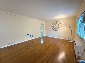 420 Fairview Ave in Fort Lee, NJ - Building Photo - Building Photo