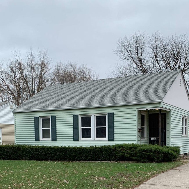 property at 3939 14th St