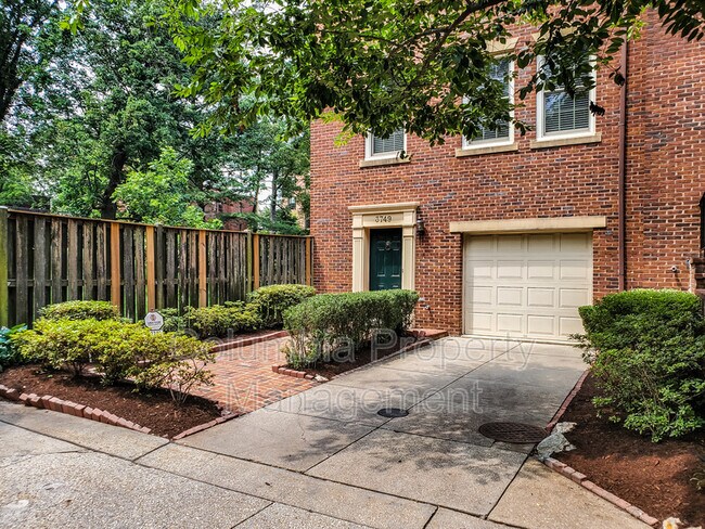 3749 Winfield Lane Northwest in Washington, DC - Building Photo - Building Photo