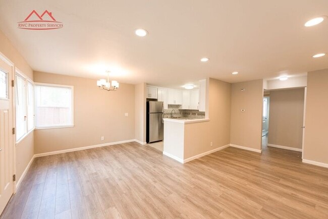 property at 1823 El Parque Ct