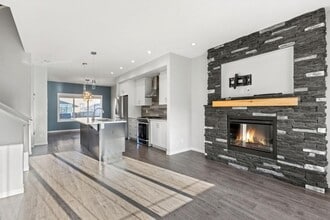 407 Mahogany Blvd SE in Calgary, AB - Building Photo - Building Photo