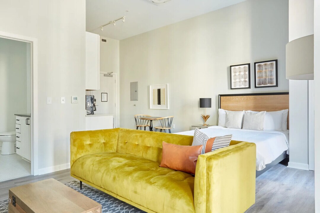 1016 Canal St in New Orleans, LA - Building Photo
